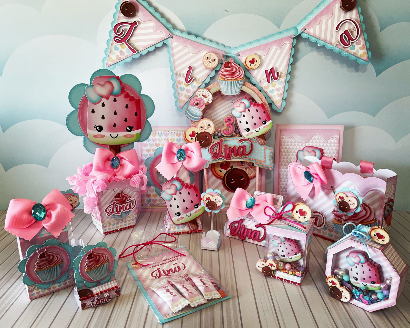 CÓDIGO 477 - KIT FESTA CONFEITARIA