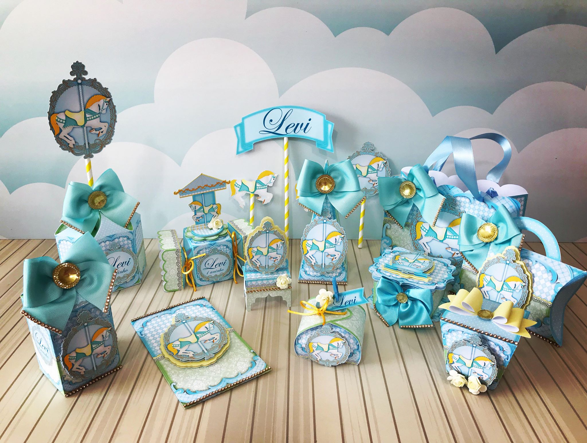 CÓDIGO 628 - KIT FESTA CARROSSEL MENINO