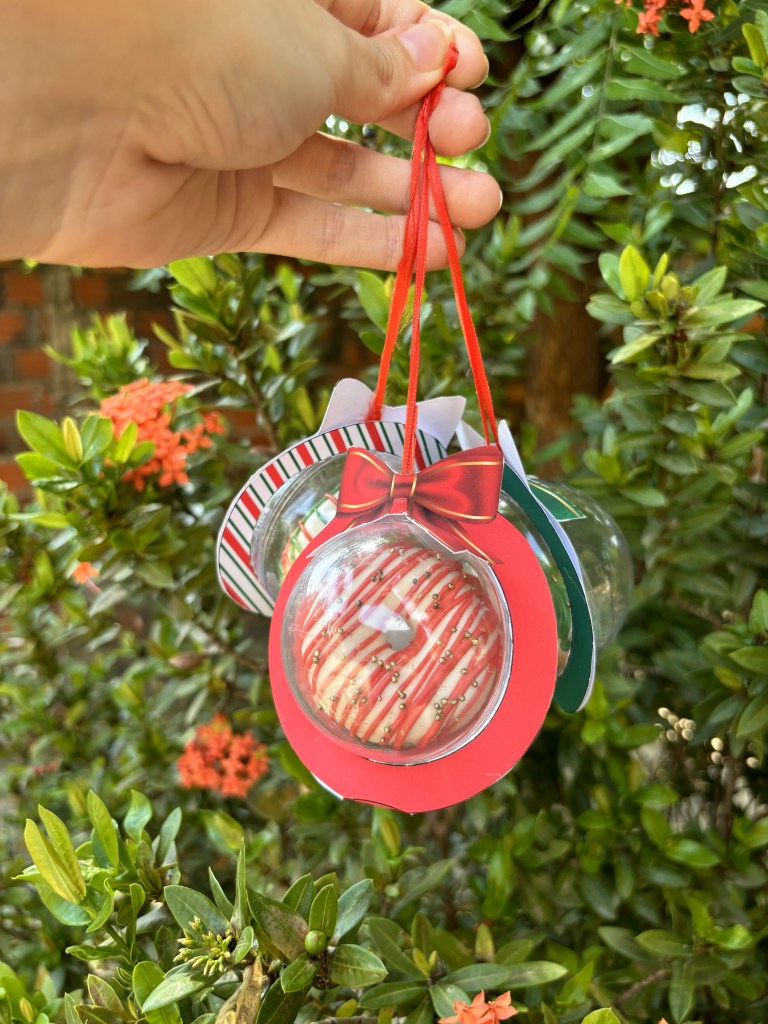 3 Artes – Lembrancinha Bola Acrílica para Mini Donuts de Natal Arquivo Digital em PNG e&nbsp;PDF